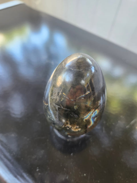 14.8 ounce, 3.5 inch Labradorite egg