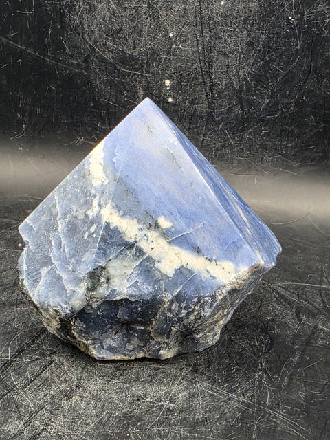 Sodalite polished top point! 10.8 ounces, 2.5 inches tall uv reactive