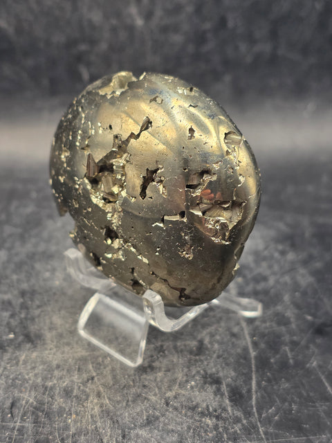 Pyrite palm stone! 6 ounces, 2.2 inches wide