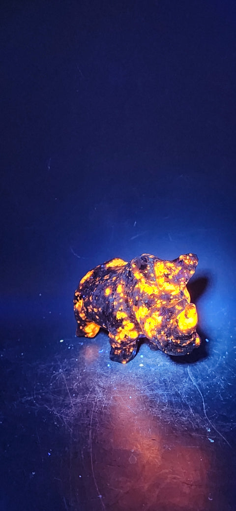 Flame stone "yooperlite" rhino! 8.5 ounces, 4 inches long, 2 tall
