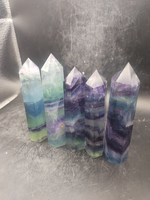 Natural florite tower! 3.4 too 3.9 inch!