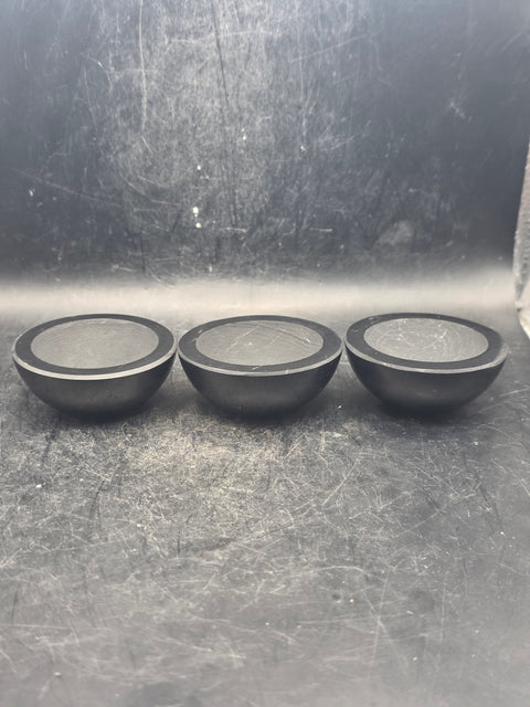 Shungite offering bowl! 2.1 inches wide, 2.6 ounces