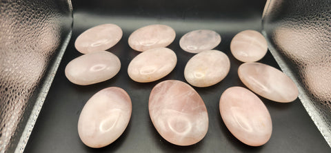 Rose quartz palm stone