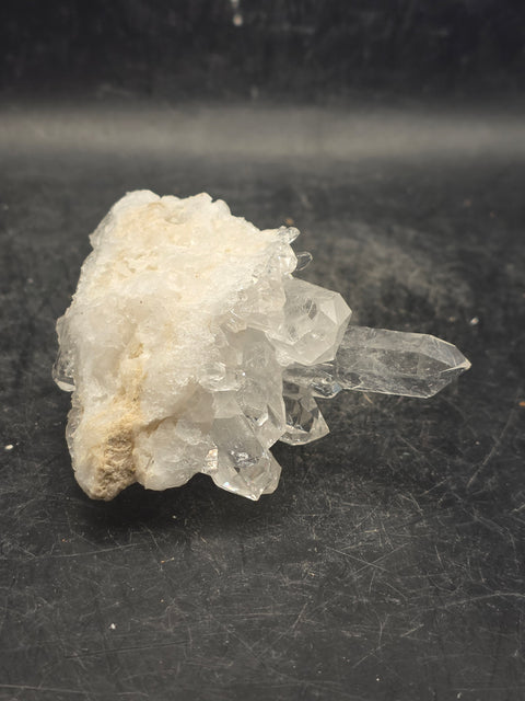 Clear quartz cluster! 3.5 ounces!, 2.8 by 2.4 inches!