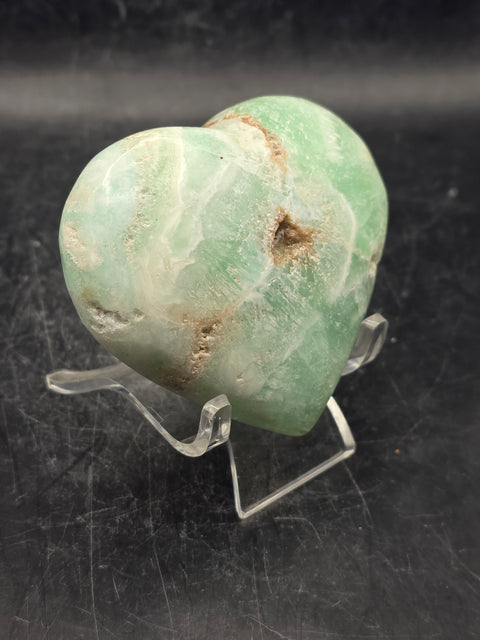 Caribbean calcite heart! 5.7 ounces, 2.7 inches tall, 2.4" wide