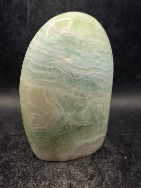 Caribbean calcite free form! 1.1 pounds, 3.7 inches tall, 2.8" wide