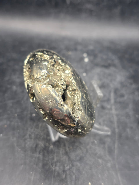 Pyrite palm stone! 2.3 inches wide, 5.4 ounces