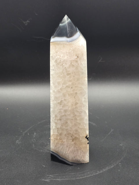 Large black and white striped agate tower! 6" tall, 1 pound!