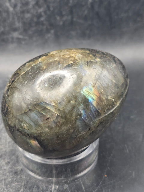Labradorite egg! 9.2 ounces, 2.7 inches tall, 2 inches wide