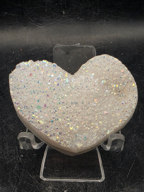 White pearl aura quartz heart! 2.7 ounces, 2.2 inches wide, 1.7" wide