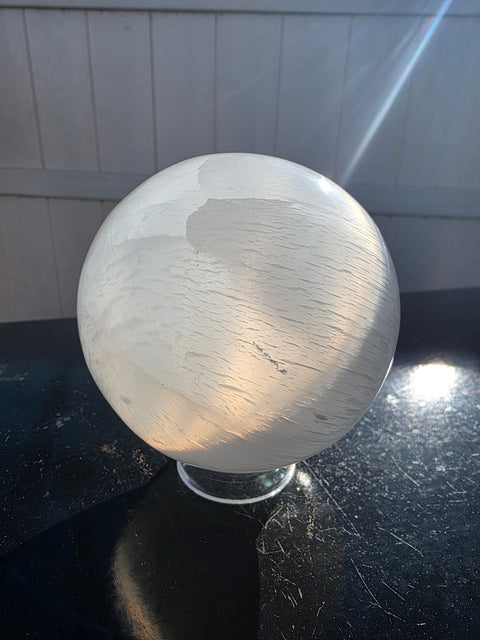 Jumbo selenite sphere with led light! 2.8 pounds, 95mm, 3.7 inches