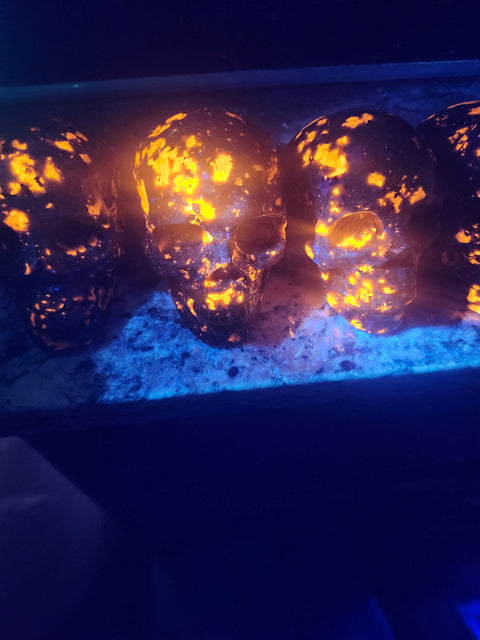 Flame stone yooperlite skull, 1.1 pound, 3.8 inches long, 3.1 tall, 2.3 wide