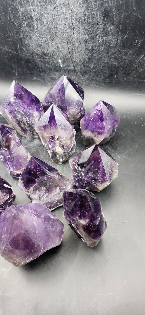 Dark amethyst polished top point! 3.8 ounces!
