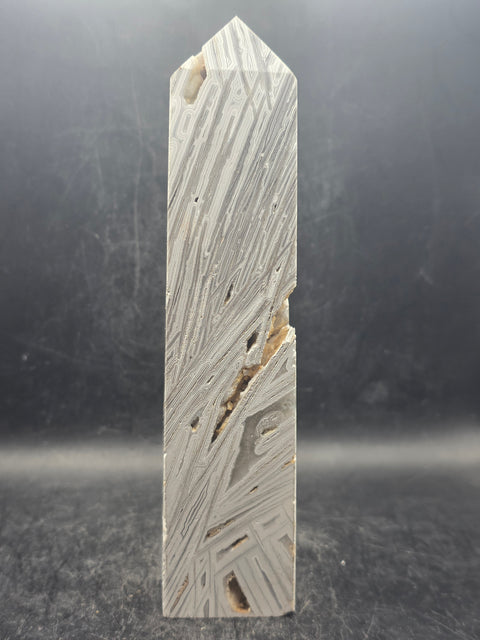 Large white lace agate tower! 11.9 ounces, 6.6 inches tall!