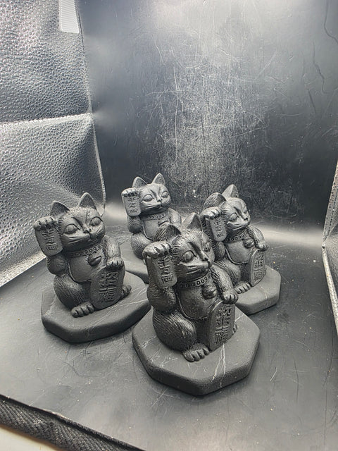 Maneki neko shungite figurine! 6 ounces, 3 inches tall!