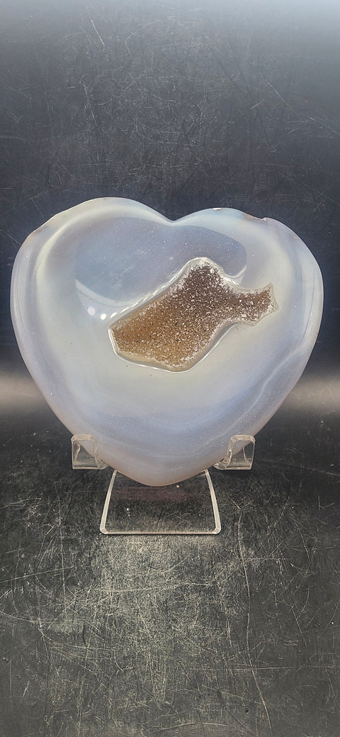 Druzy agate heart! 7 ounces, 4 inches tall, 4 inches wide!