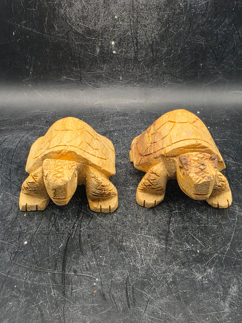 Palo santo turtle! 3.1 inches long!