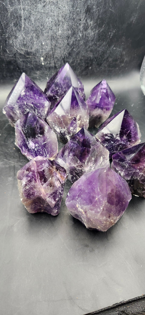 Dark amethyst polished top point! 3.8 ounces!