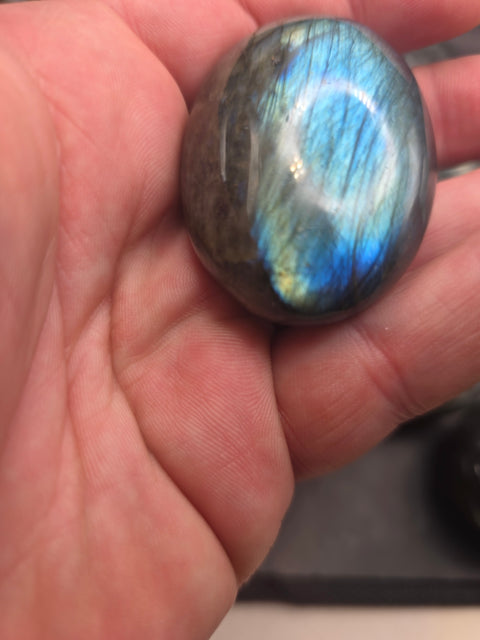 Labradorite palm stone! 1.6 too 2.2 inches!