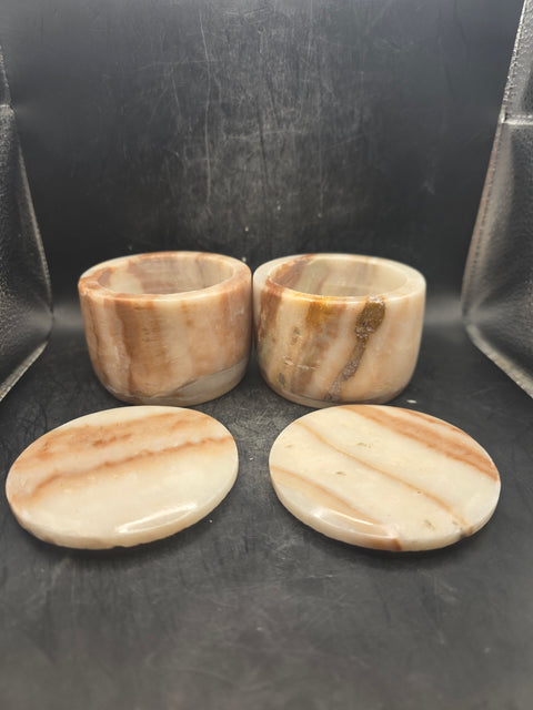 Banded onyx jewelry box! 14.5 ounces, 3.1 inches wide!