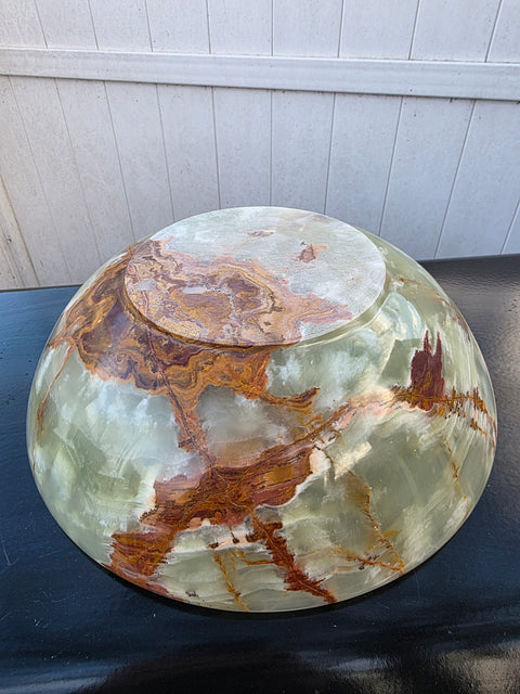 XXL ONYX BOWL! 4.10 pounds, 11.5 inches wide, 3.5 inches tall!