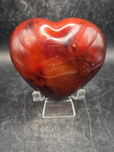 Carnelian agate heart! 10.6 ounces, 3.2 inches wide, 2.9" tall