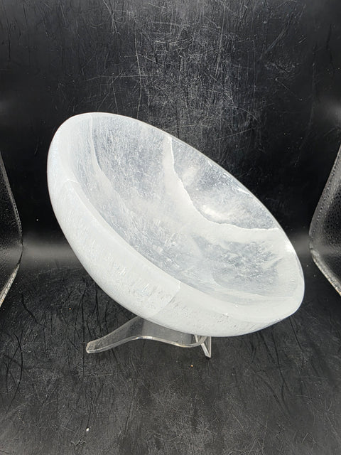 Deep selenite bowl! 5.3 inches, 1.4 pounds!