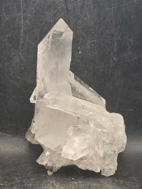 Clear quartz cluster! 5 ounces, 3.8 inches by 2.5 inches!