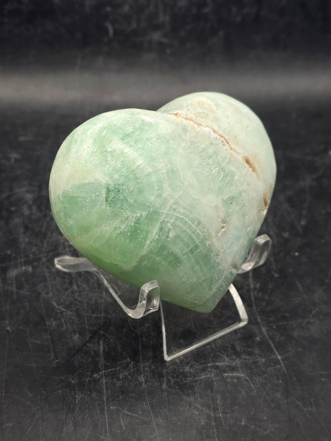 Caribbean calcite heart! 5.7 ounces, 2.7 inches tall, 2.4" wide