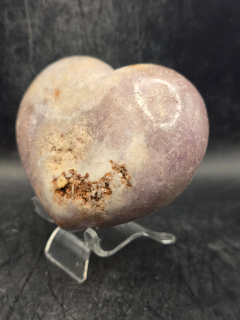 Pink amethyst heart! 15.8 ounces,  3.5 inches tall, 3.2 inches wide!