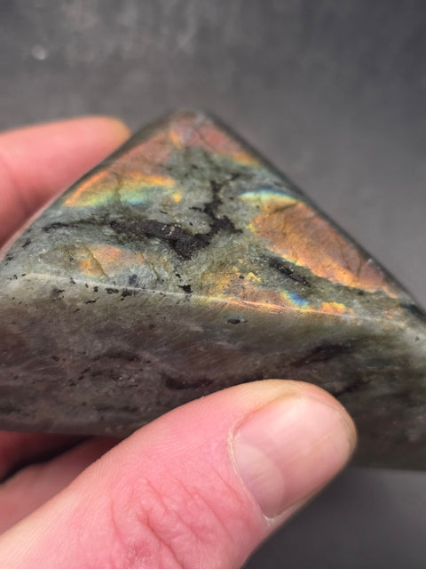 Pink/orange flash sunset labradorite free form, 8.8 ounces