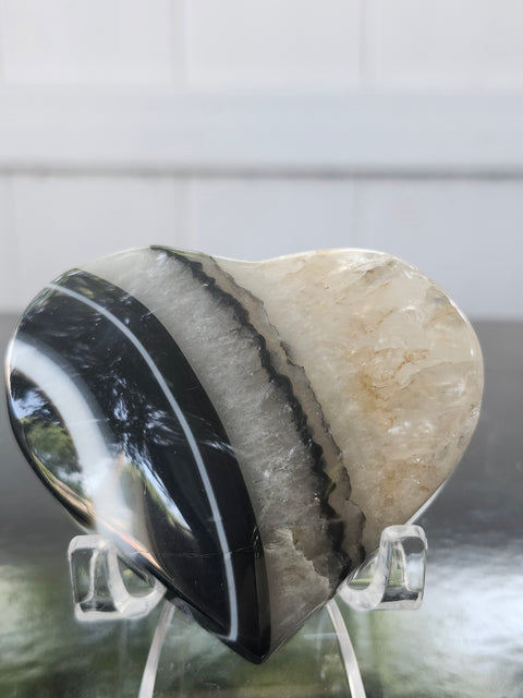 Agate heart! 4 ounces, 63.7mm, 2.51 inches