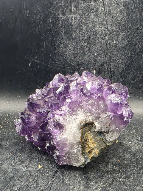 Amethyst special formation! 4.7 inches long, 2.5 tall, 1.4 pounds