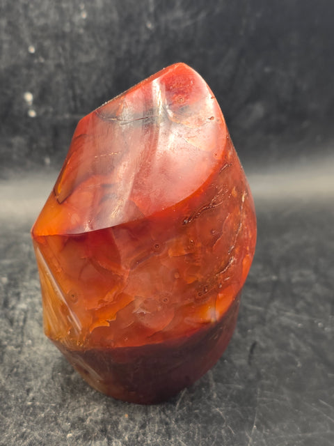 Carnelian agate flame tower! 12.5 ounces, 3.5 inches tall, 2.3".wide