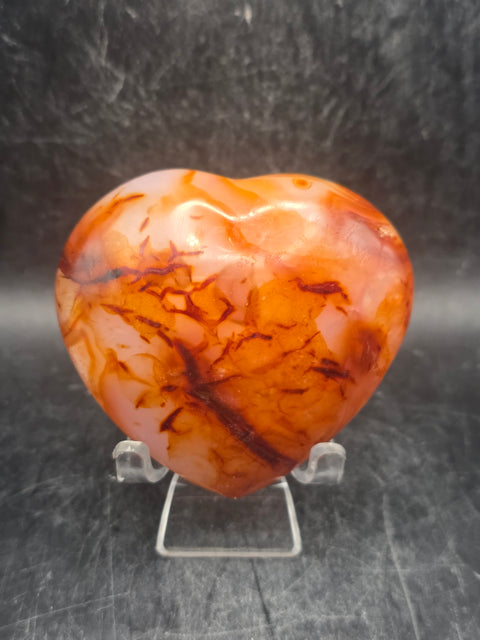 Carnelian agate heart! 7.2 ounces, 2.7 inches wide, 2.5" tall