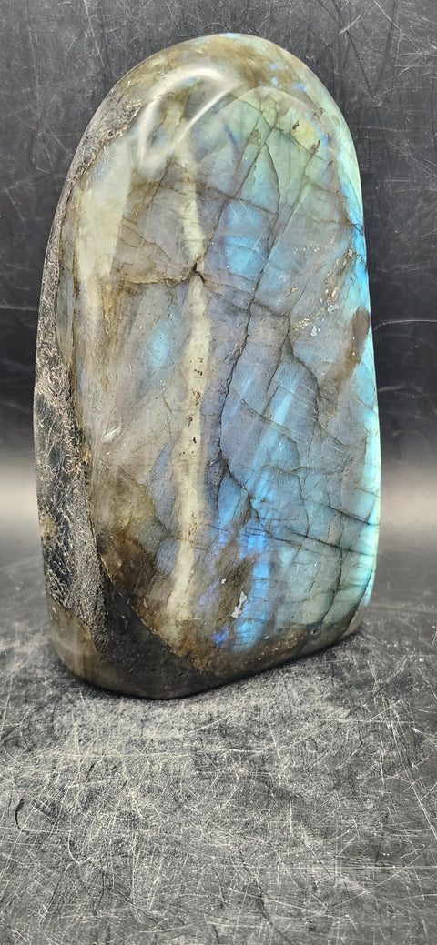 Labradorite free form! 1.13 pounds, 4.6" tall, 2.8" wide,1.7" thick