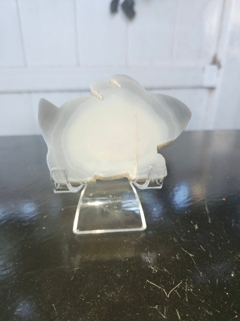 Druzy agate rabbit carving! 4.5 ounces, 3.5 inches wide, 2.5 inches tall