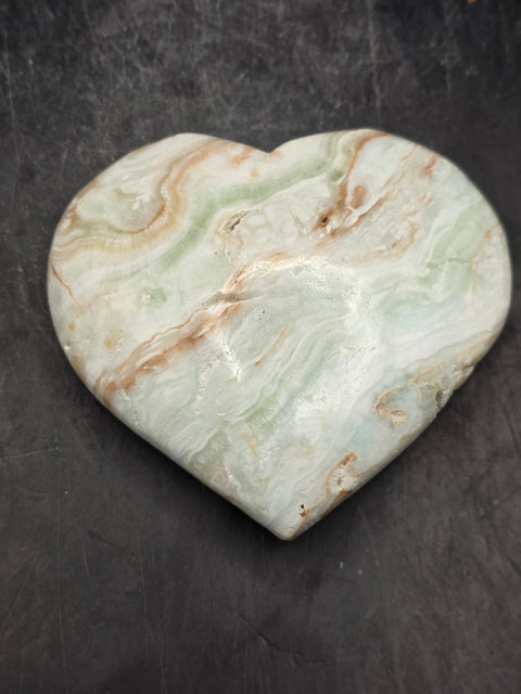 Caribbean calcite heart! 4.2 ounces, 2.6 inches wide, 2.4" tall