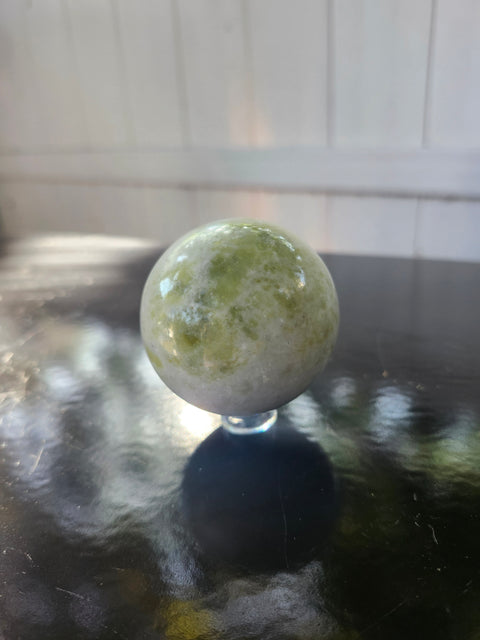 Serpentine sphere! 7 ounces,51.4mm, 2 inches