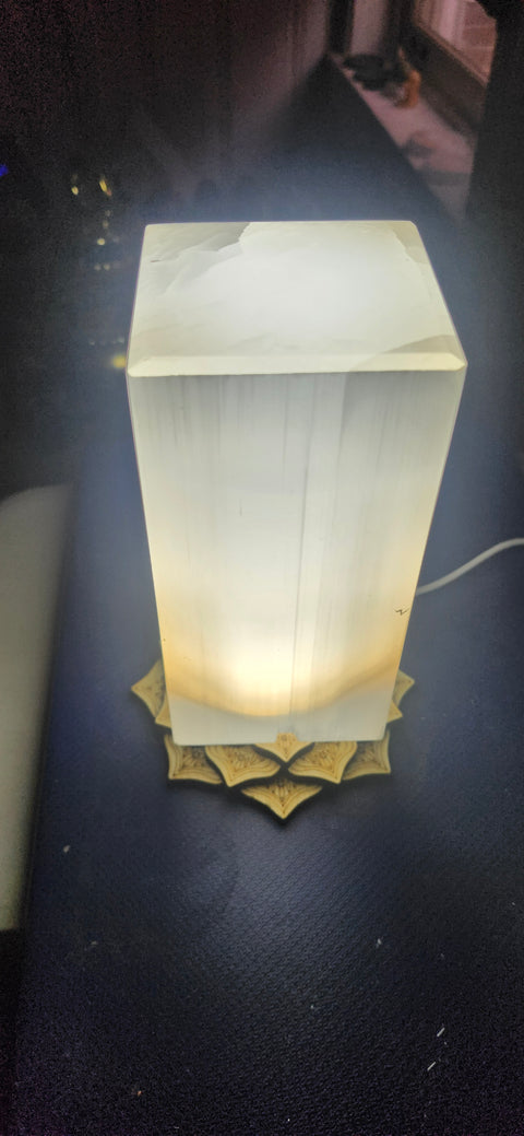 Fairy selenite lamp! 6 inches tall, 3 pounds, lotus flower led base included