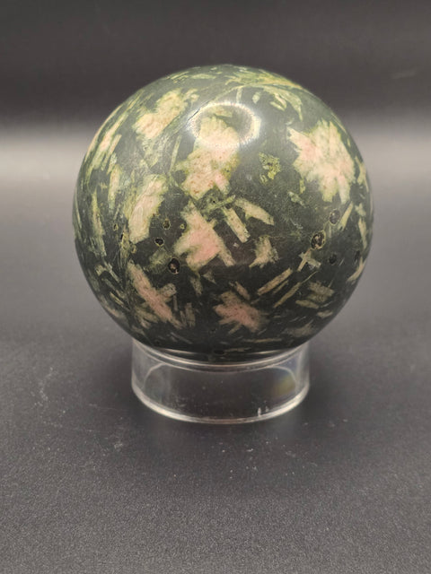 Porphyry sphere! 71.2mm, 2.8 inches, 1.3 pounds
