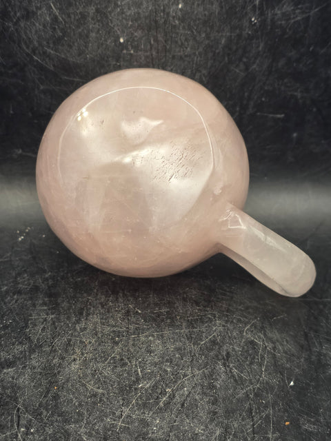 rose quartz cup! 7.5 ounces, 3.6 inches wide, 1.6 inches tall!