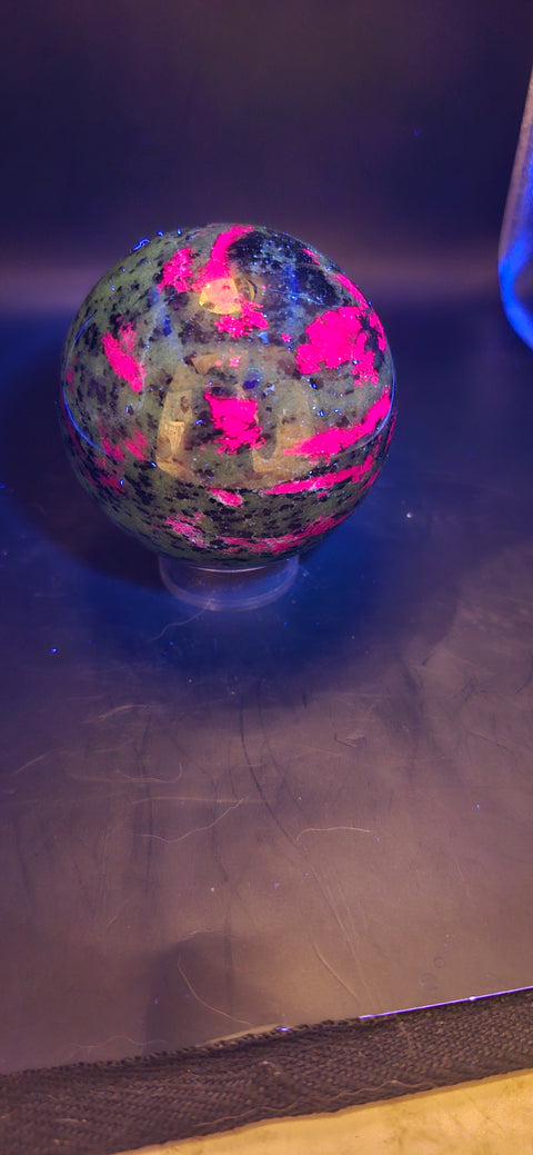 Ruby in zoisite sphere! 65.5mm, 2.57 Inches, 1 pound