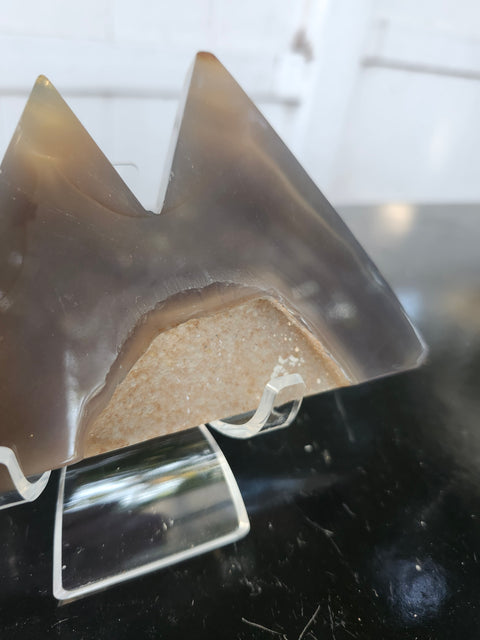 Druzy agate mountain carving! 6.3 ounces, 5 inches wide, 3 inchs tall
