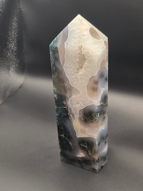 Jumbo moss agate tower! 8 inches tall, 2.12 pounds! 2.5" by 2" base