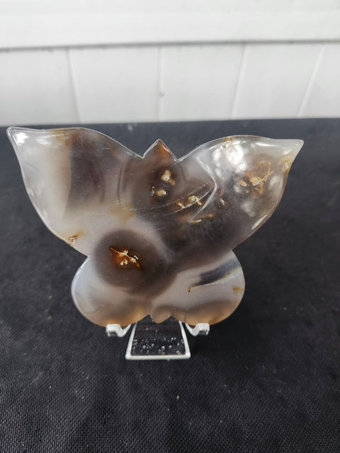 Agate butterfly 9 ounces, 4.5 inches wide, 3.5 inches tall