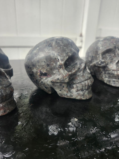 Flame stone yooperlite skull, 1.1 pound, 3.8 inches long, 3.1 tall, 2.3 wide