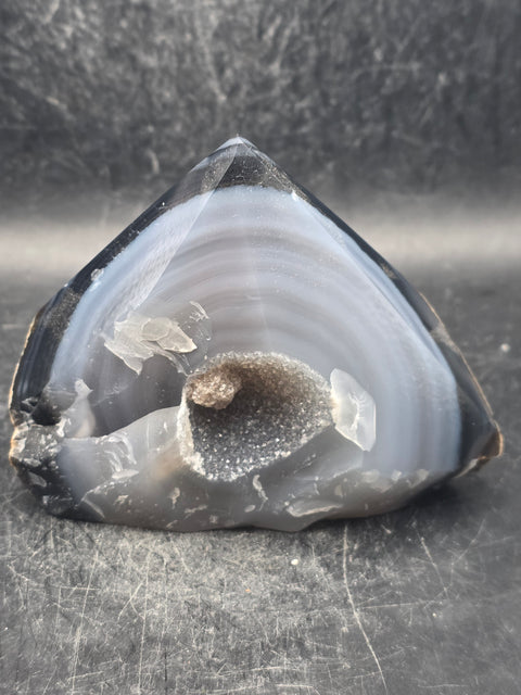 Druzy agate polished top point! 12.5 ounces, 3.7 inches wide, 3" tall