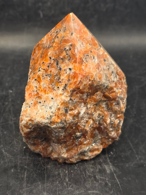 Sunstone polished top point! 14.4 ounces, 3.2 inches tall, 2.8" wide