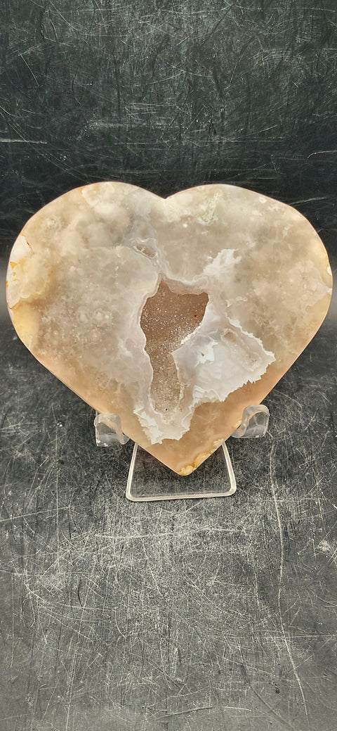 Druzy flower agate heart! 5.6 ounces, 3.3 inches wide, 2.9" tall